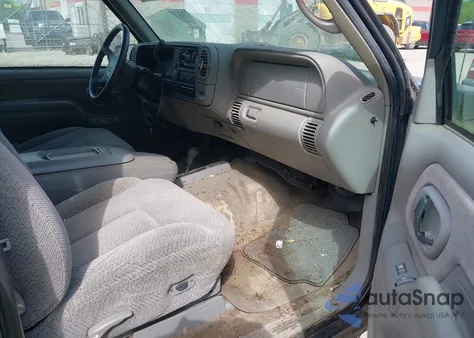 1997 GMC Sierra 1500 Sl Wideside from USA, damaged, VIN 2GTEK19R1V1509663